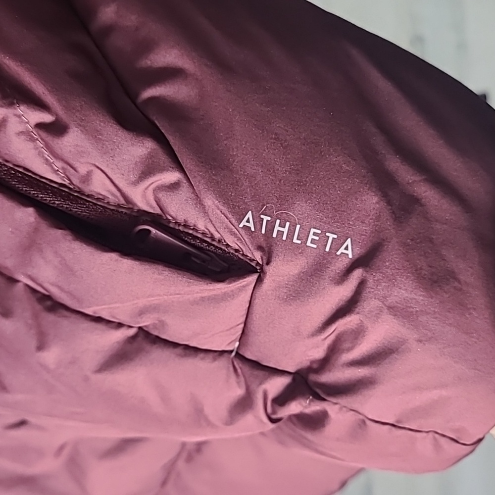 Athleta Downtown  down Jacket, MED, Decadent Chocolate (maroon) Retail $199 - Picture 5 of 6